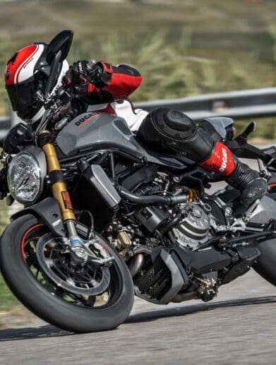 2017 Ducati Monster 1200 set