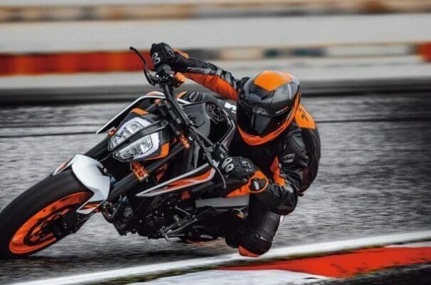 KTM 890 Duke R