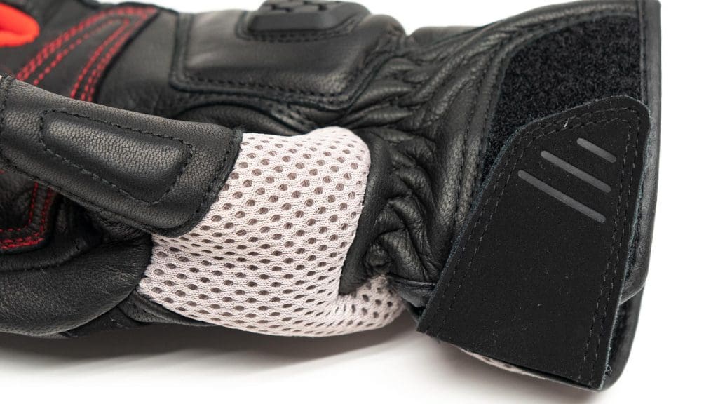 closeup of Dirt 3 mesh material