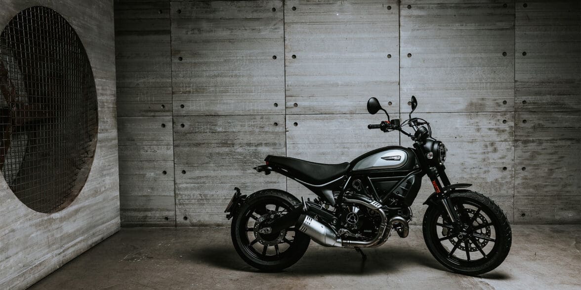 2022 Ducati Icon Dark