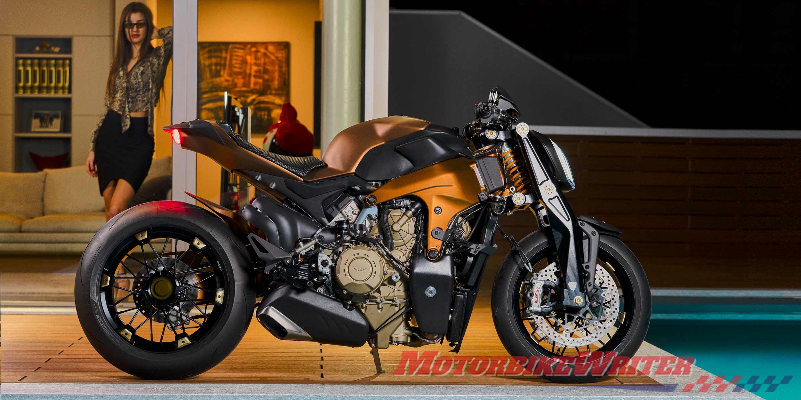 Ducati V4 Penta naked PIkes peak