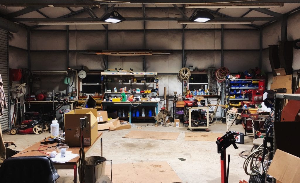 garage workspace