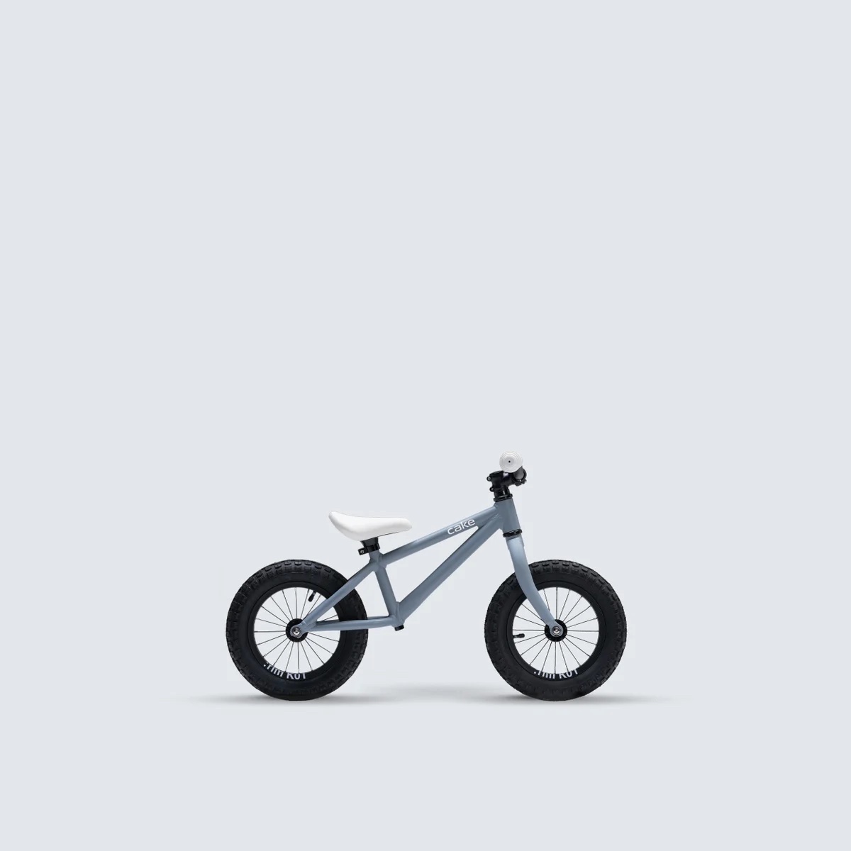 A view of the CAKE Tripp, a pedal-less balance bike for kids aged 1-4 years. Media sourced from CAKE.