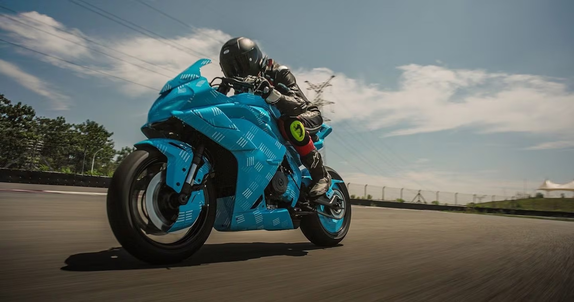 A view of CFMoto's incubating 675SR supersport. Media provided by CFMoto.