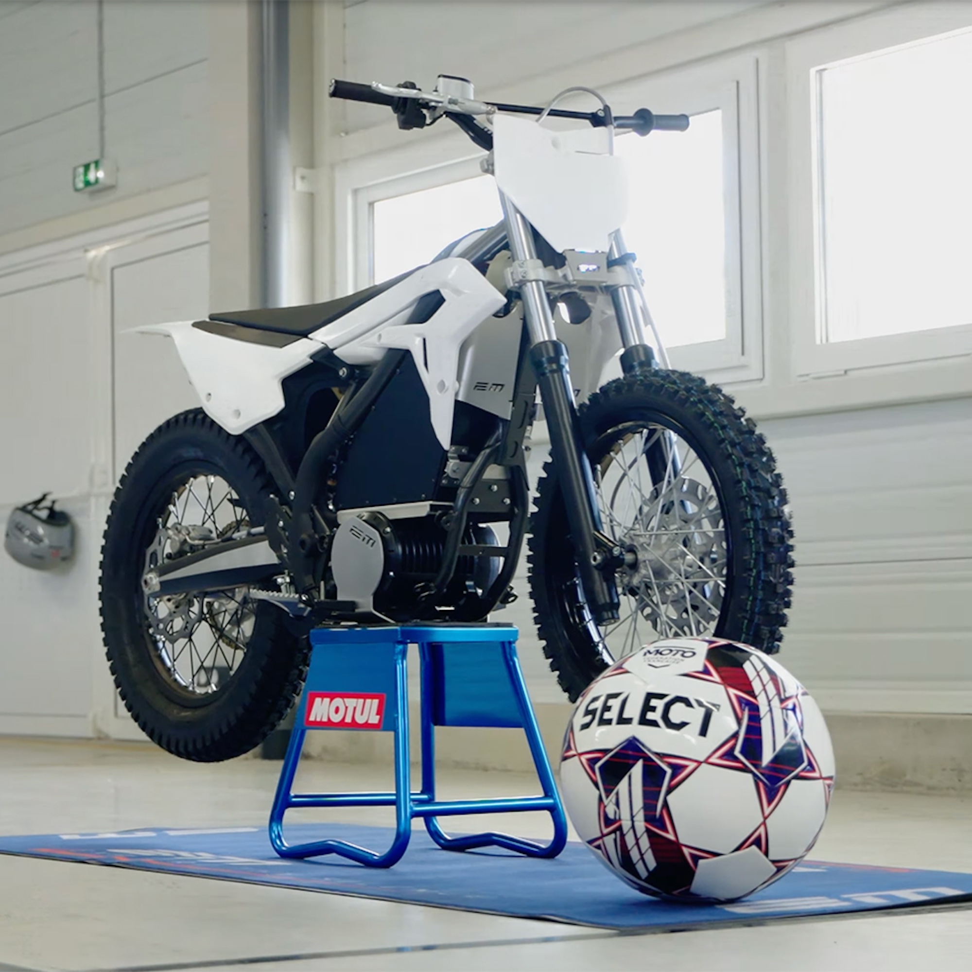An electric motorcycle used for Motoball.