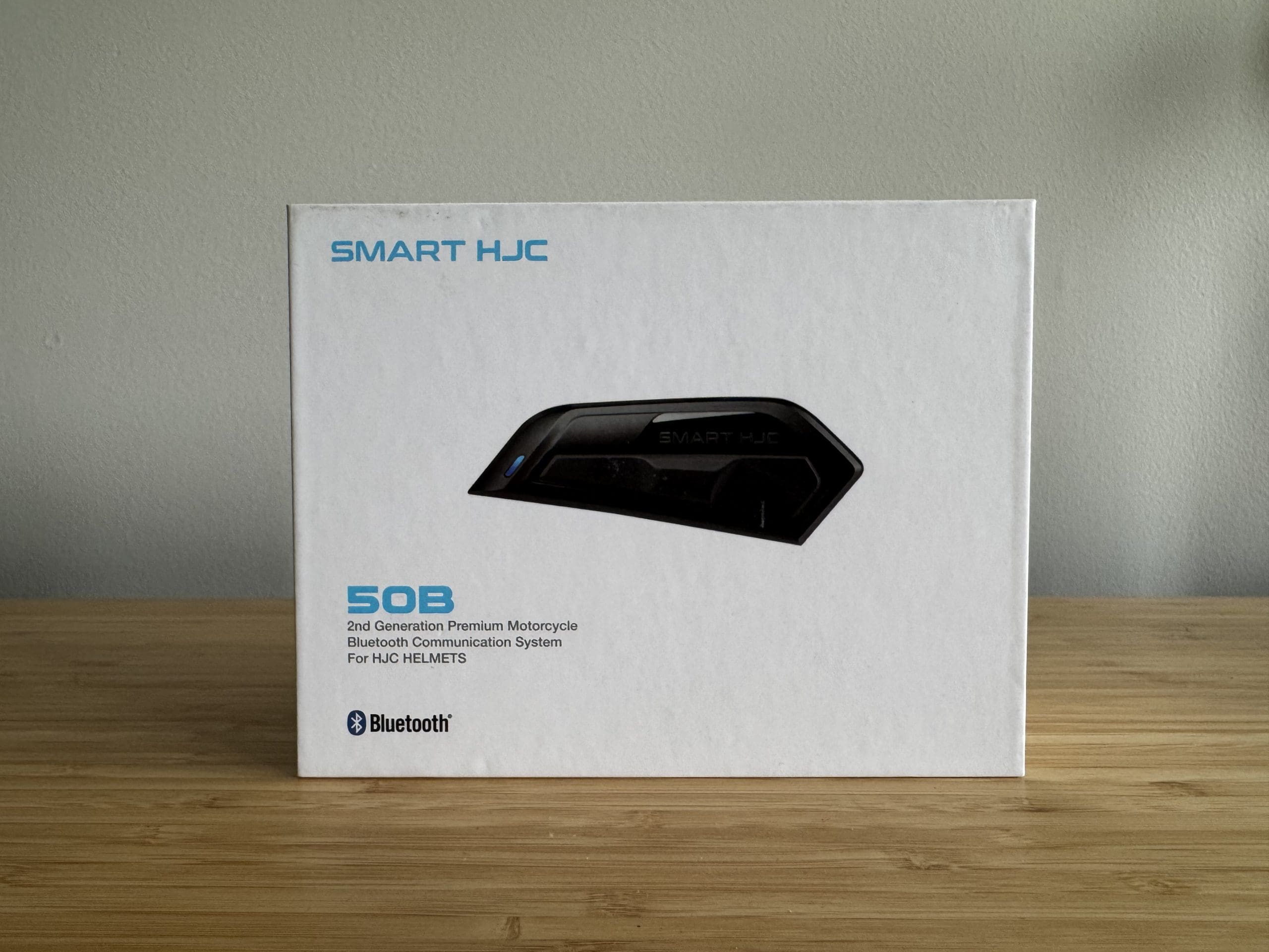 Sena SMART HJC 50B Bluetooth communicator in the box